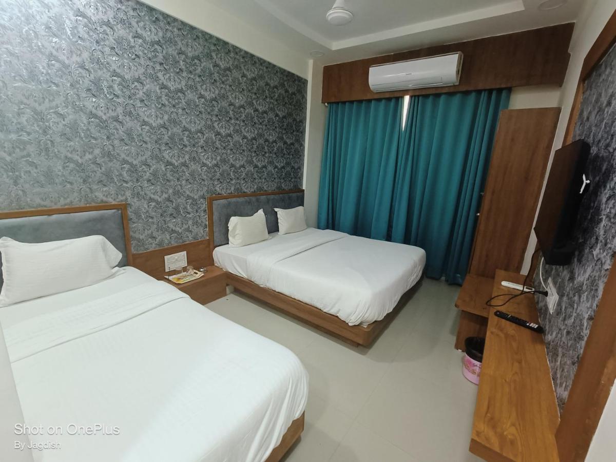 Hotel Asopalav Gándhínagar Exteriér fotografie